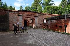 76: DSC00212